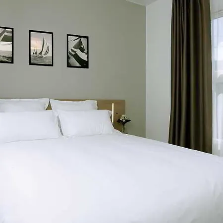 Appart'city Confort Centre 3* Reims