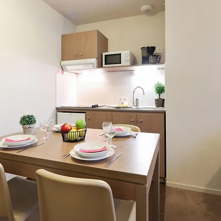 Appart'city Confort Centre Aparthotel