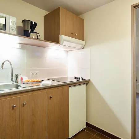 Appart'city Confort Centre Aparthotel 3*